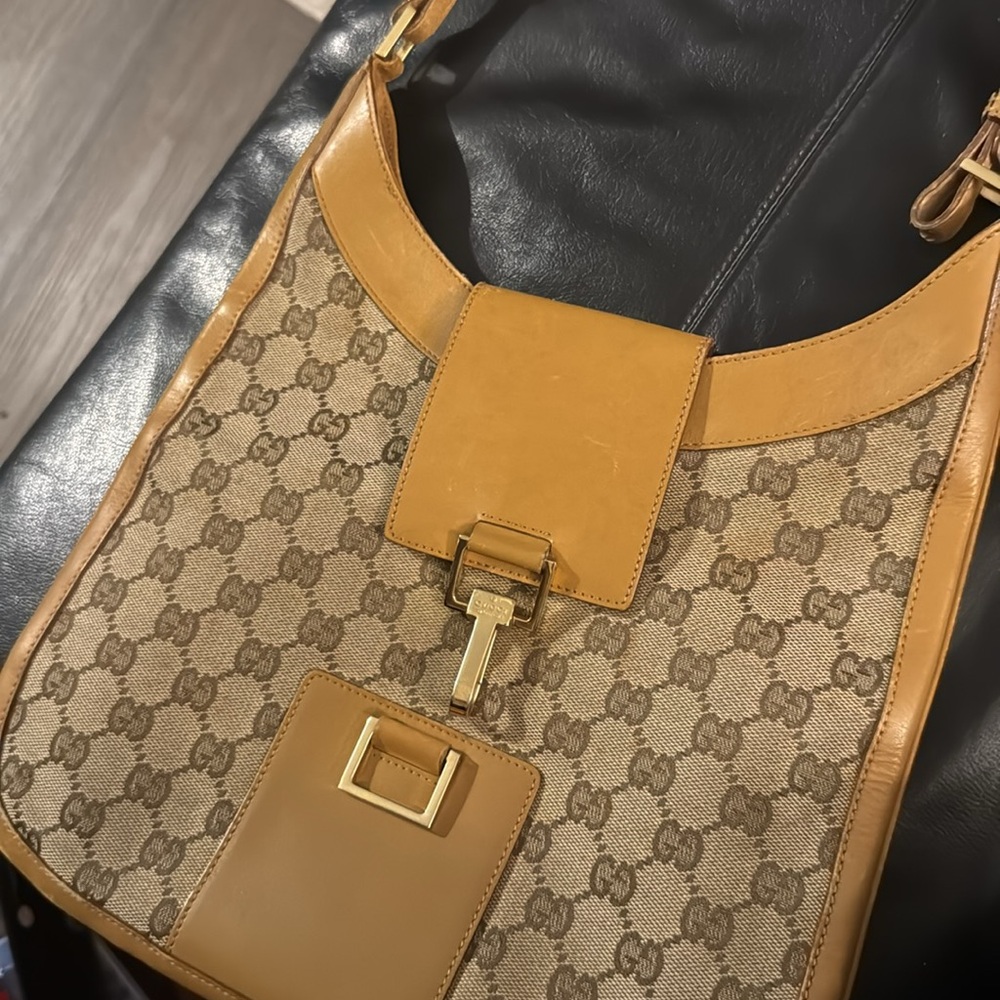 Gucci Vintage Handbag Monogram Gold Hardware - Picture 12 of 16
